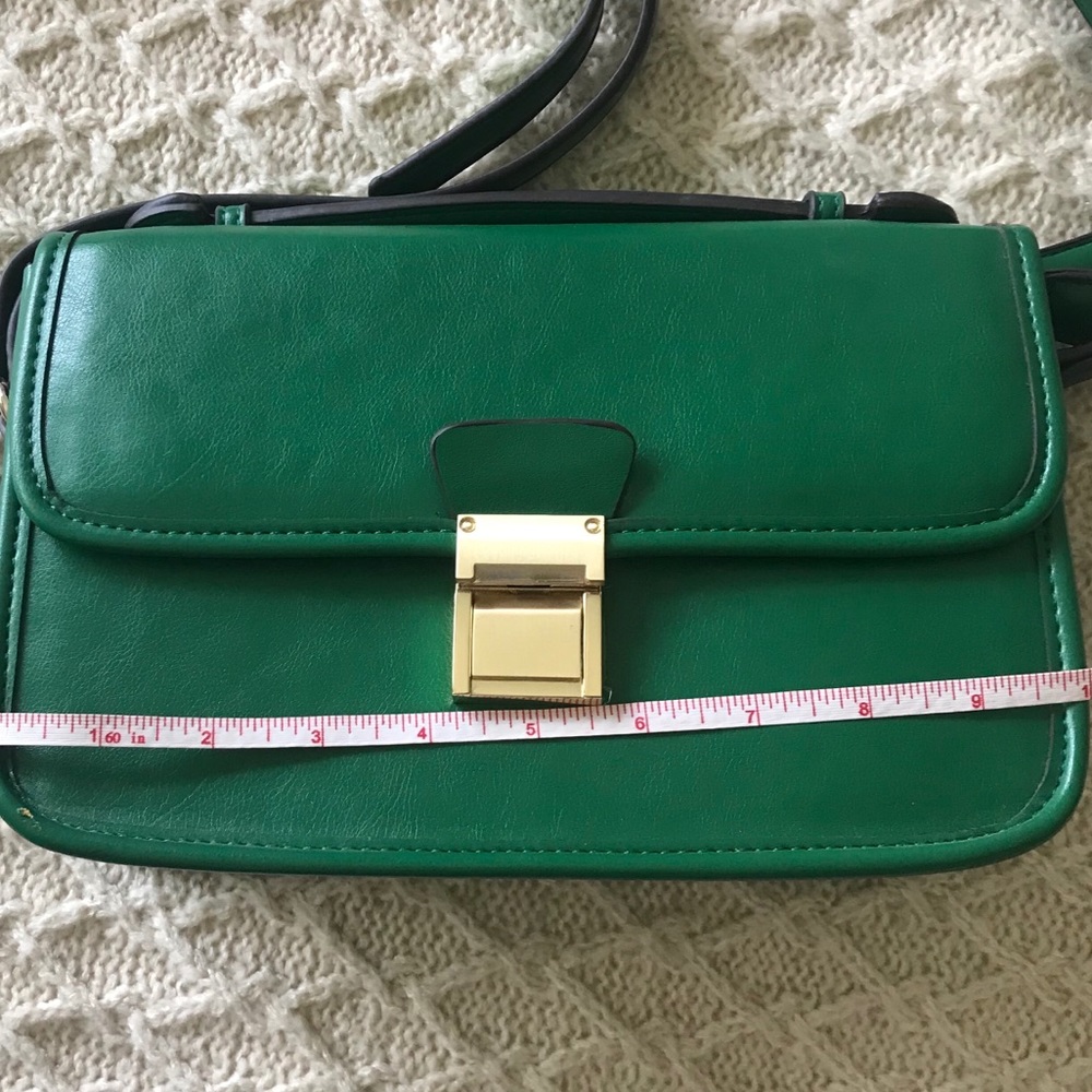 green purse
